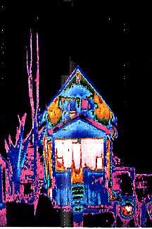este es el termograma de una casa, o una vista IR de una casa. Este termograma muestra las variaciones en la cantidad de calor que escapa de una vivienda.