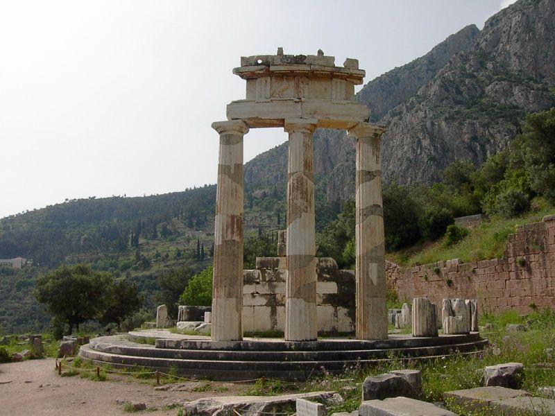 columnas con capiteles