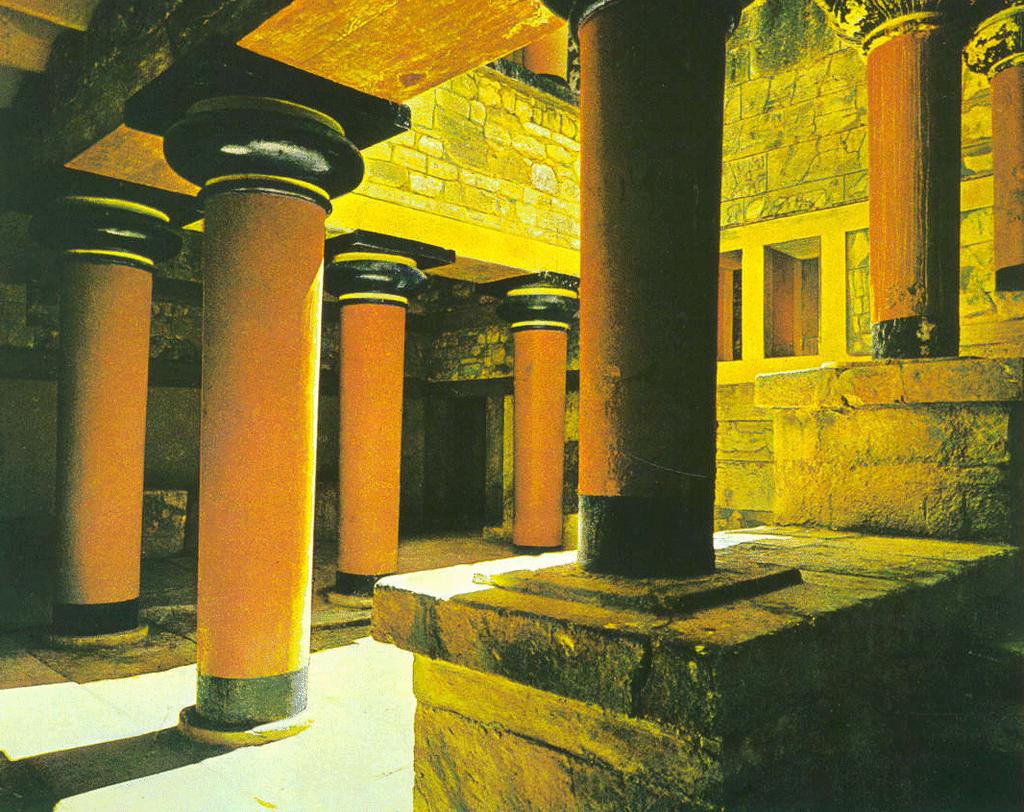 El Palacio de Cnosos es el más importante de los palacios minoicos de Creta.