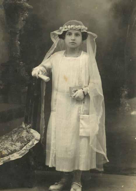 Josefa Peiro, una vallera centenaria El 7 de desembre de 1916, quasi coincidint amb el nomenament de la vila de Tavernes com a ciutat, va nàixer al carrer Sant Pere la senyora Josefa Peiró Bononad,