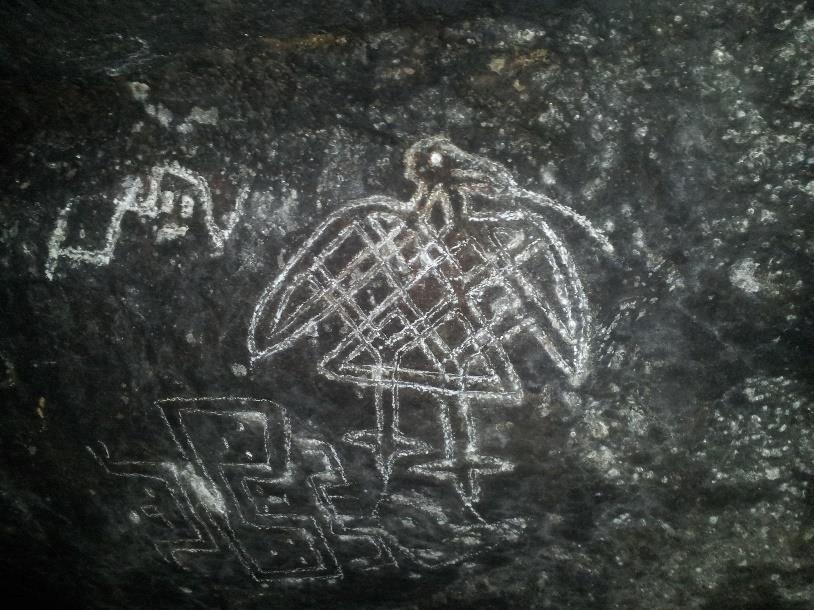 Petroglifo Cueva los Larios: Público,