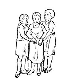 Cada uno de los ayudantes sostiene a la persona pasando un brazo por su espalda.