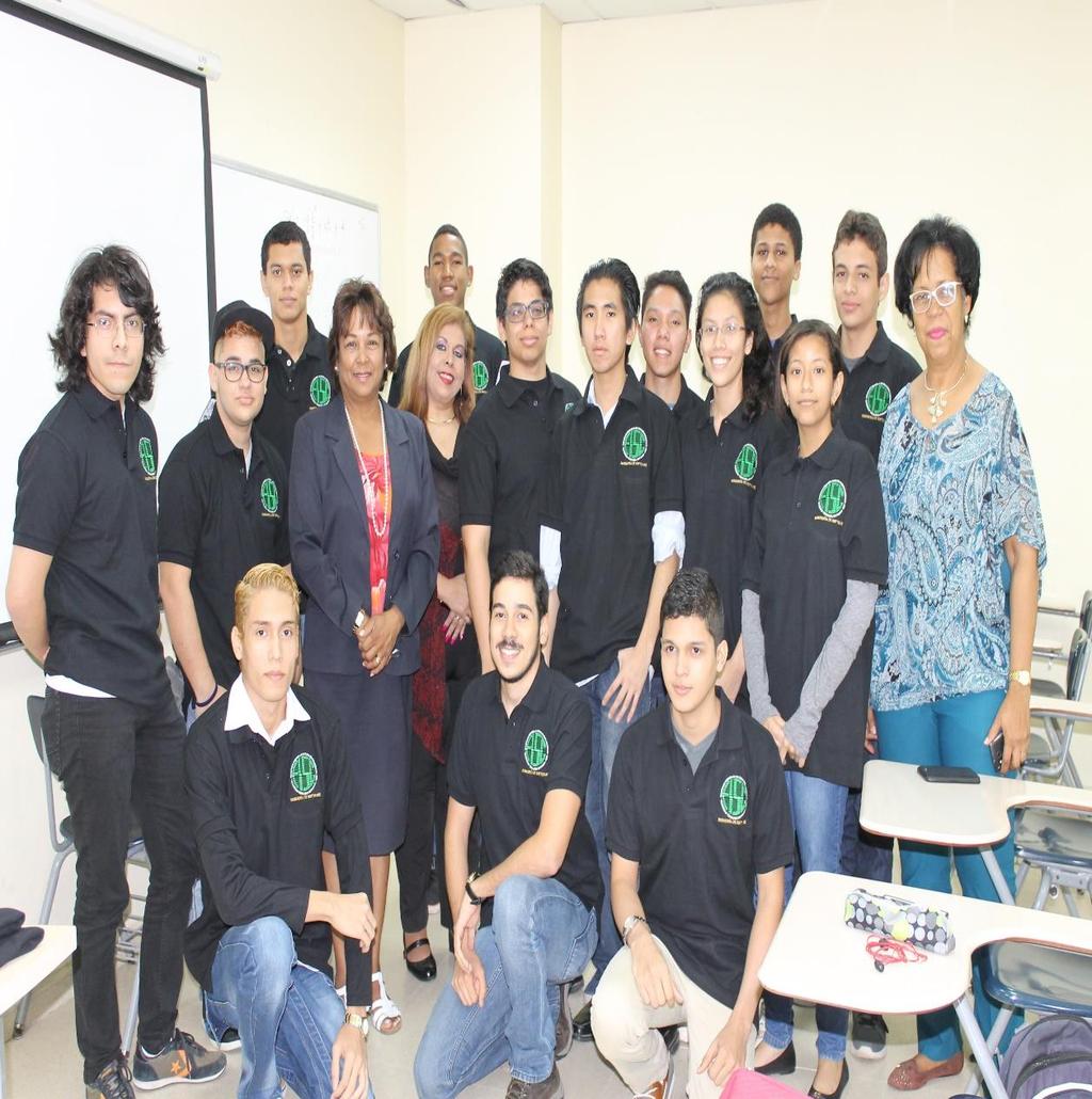 JUNIO 2015 El Martes 9 en Coordinación con La Prof. Nilda se realizo el seminario de Project con sus grupos de Gerencia de Proyectos 1IL251 y 1IF251. El Ing.