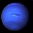 Neptú Vist pel telescopi sembla una boleta blava.