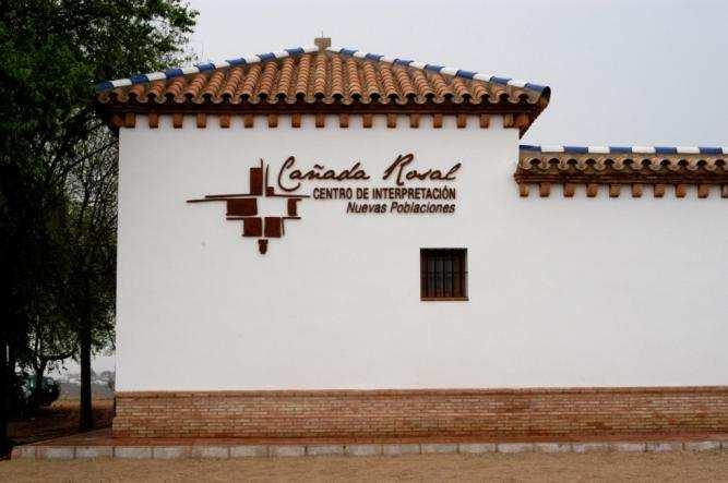 El Centro de Interpretación de las Nuevas Poblaciones de Cañada Rosal 1 El Centro de Interpretación de las Nuevas Poblaciones de Cañada Rosal, situado en la finca municipal «La Suerte», es un