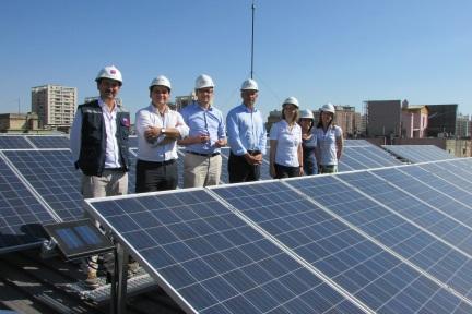 Proyecto IKI: Energía solar para la generación de electricidad y calor (2013-2017); 3,5 Mío EUR Potencial solar de Chile: una gran oportunidad La excelente radiación solar en Chile, permite abrir