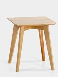 Mesa elaborada con madera maciza de pino.