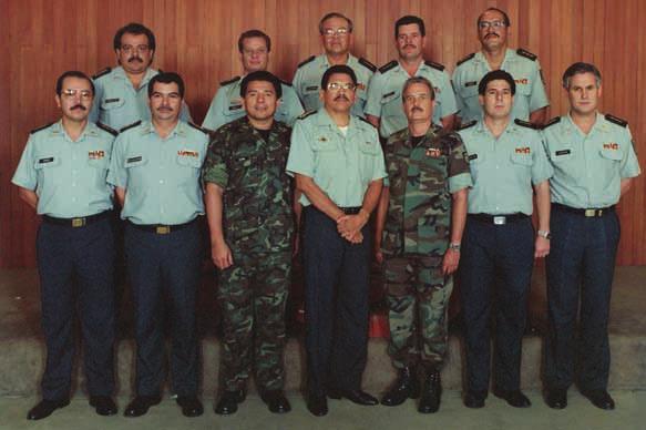 Institucionalidad Primera etapa (1979-1989) Esta etapa se caracterizó por la formación de un nuevo orden constitucional que incluyó la creación de un nuevo Ejército y la organización de su mando