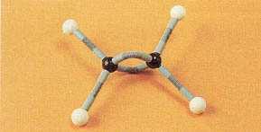 4 enlaces covalentes con otros átomos consigue completar su octeto Metano Eteno