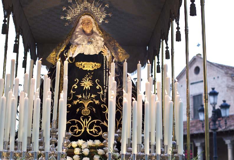 viernes santo - 18 de Abril Cofradía de la Virgen de los Dolores Una vez terminado el Recorrido Oficial, el