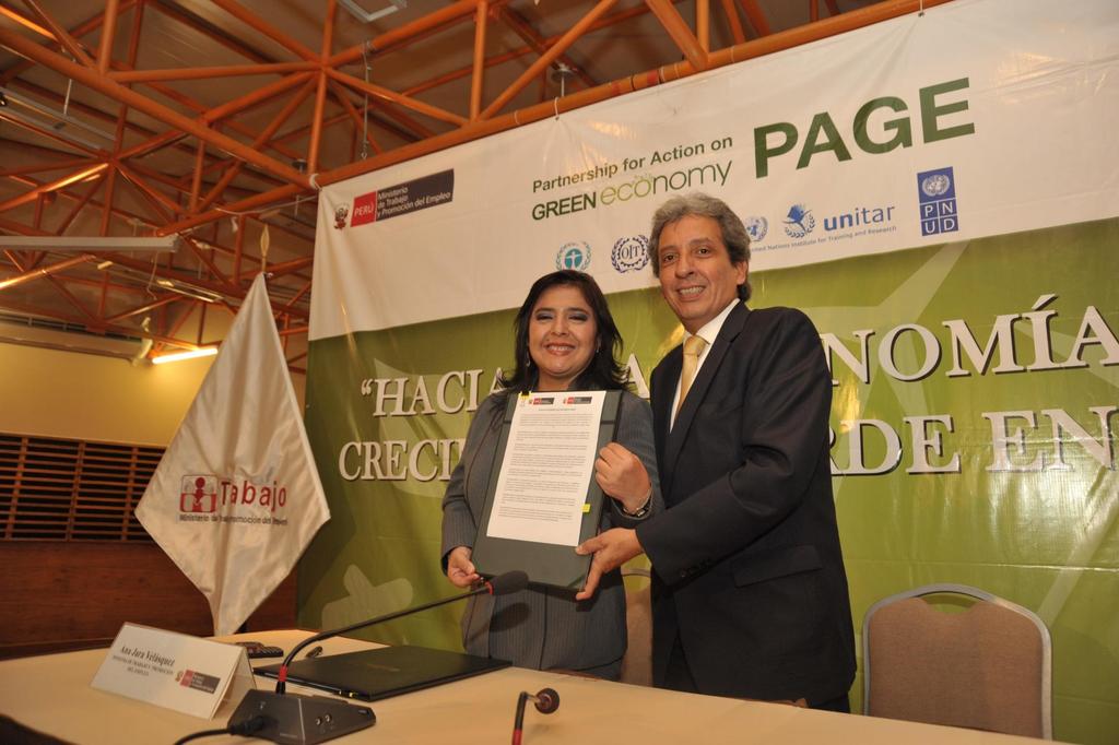 Actividades de la Fase Inicial Lanzamiento de la Iniciativa PAGE: Declaración de Lima firmada por la Ministra de