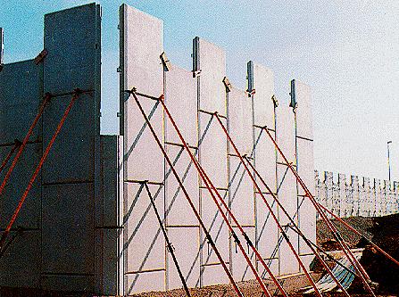 MATERIALES PARA LA FACHADA Paneles de concreto reforzado Bloques de concreto Fachadas metálicas