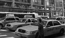 (Ejemplo: sistema de licencias para taxis en New York) La cantidad