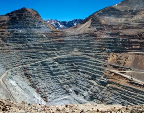chilena: Baja en leyes Aument de la dureza del mineral Aument de