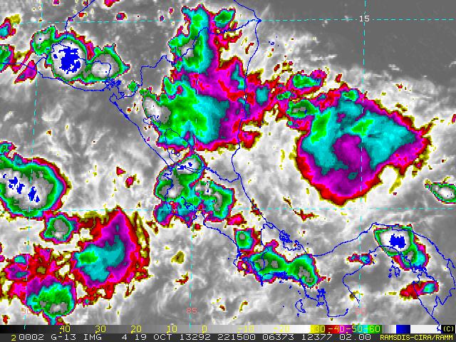 2 A) y B) Imágenes satelitales del canal visible con resolución de 1 km para Costa Rica de las 215 UTC y 2115 UTC (2:15 pm y 3:15 pm, hora local) respectivamente.