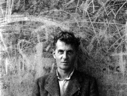 Ludwig Wittgenstein Interpretaciones distintas Existen 2 interpretaciones distintas para aquellas fbfs compuestas por una sola letra proposicional Hay 4 interpretaciones distintas para las fbfs