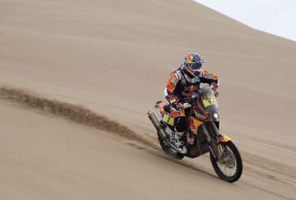 Elegido por Marc Coma (KTM), vencedor por quinta vez del Dakar 2015, por su excepcional resistencia, cualquiera que sea el terreno, la temperatura, la potencia y el peso de las motos.