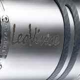 LeoVince ha elegido el carbono para realizar la copa de salida que caracteriza el LV PRO acero inox: resistente a altas temperaturas y de diseño Aleta de tiburón", combina el
