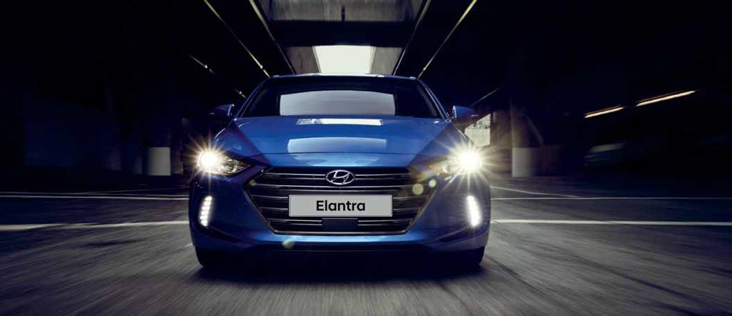 Hyundai Elantra cuenta con 6 bolsas de aire: bolsas de aire frontales duales para el conductor y el pasajero,
