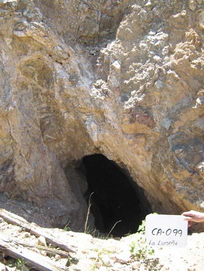 2, Santa Ana-San Luis Río Colorado, tramo Caborca-Sonoyta y que en el km 169.0 se toma camino al oeste y con un recorrido de 6.8 km se llega hasta la obra minera.