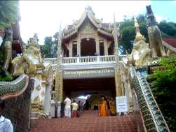 Continuación a Wat Doi Suthep