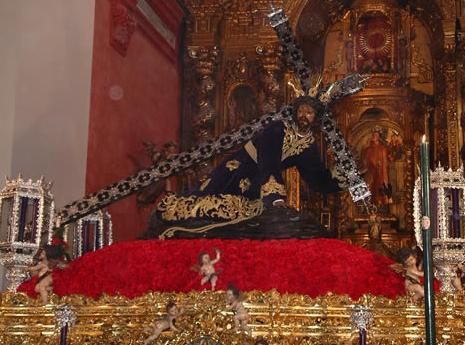 Fue reorganizada en 1923. Desde 1924 sale el Lunes Santo. En 1995, por obras en su templo, se trasladó a San Isidoro.