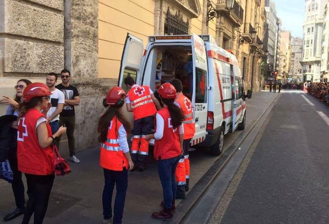 Para estas Fallas de 2017 la Asamblea Local de Cruz Roja en Valencia contó con la colaboración de voluntarios de toda la Provincia y
