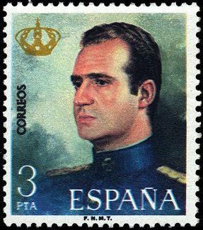 El 22 de noviembre de 1975, Juan Carlos I fue proclamado Rey de España por las Cortes, de acuerdo con lo establecido en la Ley Orgánica del Estado, a pesar de ser su padre Don Juan de Borbón la
