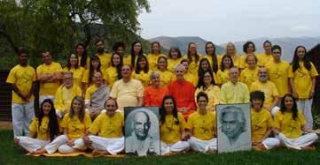 91 361 51 50 15 Swami Sivadasananda Yoga Acharya, dirige el Centro de Madrid desde hace más de 30 años Swami Dayananda codirectora del Centro Sivananda de Buenos Aires Chandra Yoga Acharya de los