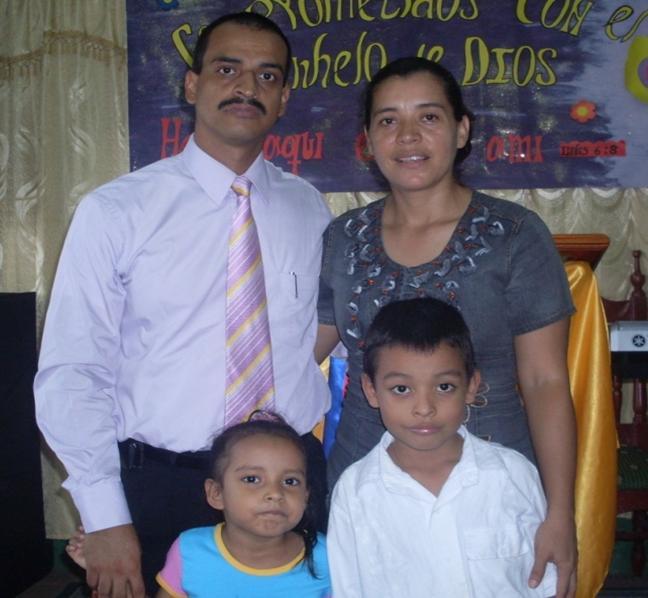 Informe Misionero de Diciembre de 2010. Distrito No. 20 Quibdó - Chocó. Misionero Nacional: Jairo Hernández Pineda y familia.