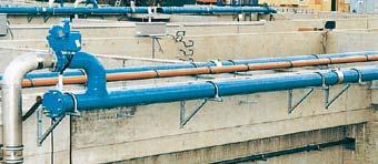 Fijaciones para tuberías Sistemas estandarizados para soporte de tuberías La fijación de tuberías a estructuras de soporte puede solucionarse de manera sencilla, por ejemplo, utilizando consolas