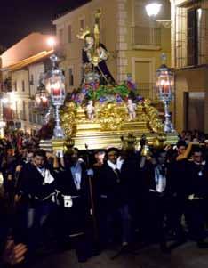 La Vega (Declarada de Interés Turístico Provincial) Un momento especialmente significativo de la Semana Santa de Antequera es el correr la Vega.