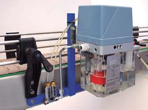 La lubricación de cada cinta se realiza mediante válvulas eléctricas independientes programadas a través de unidades temporizadoras.