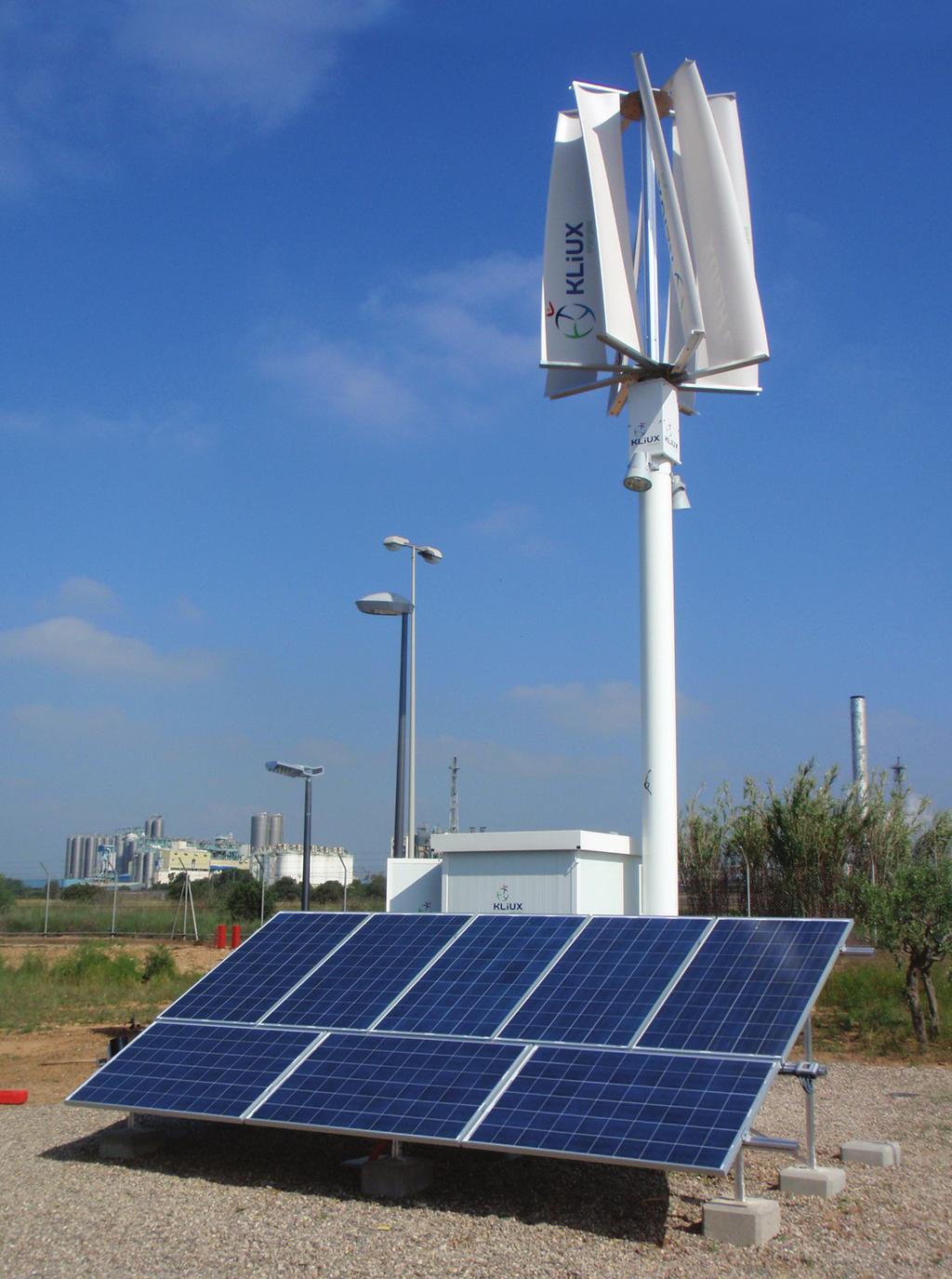Sistema eólico solar fotovoltaico Kliux Híbrido Kliux Energies recomienda el aprovechamiento de todos los recursos naturales disponibles en cada ubicación y optimizar así el fl ujo de horas de