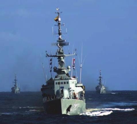 3 Figura 1 Corbetas misileras de la Fuerza Naval. (http://www.armada.mil.ec/corbetas, 2012) b.