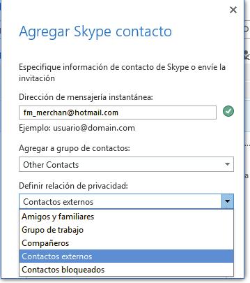 Si se va a buscar un contacto de Skype, deberá llenarse el campo de Dirección de mensajería instantánea del contacto a buscar, seleccionar a qué grupo de contactos se va a agregar y seleccionar