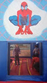 estàndars Spiderman Descripció: disposa d un espai tancat