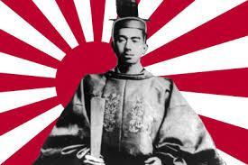Hirohito emperador de Japón invadió China en busca de