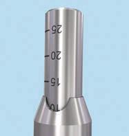 Placas con guías de broca premontadas (solo LCP Compact Hand 1.5) La longitud del tornillo puede medirse con o sin la guía de broca montada en la placa (2, 3).