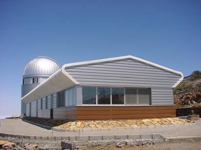 2000 Se pone en marcha NAOMI, el sistema de óptica adaptativa Historia: otras instalaciones Telescopio Solar Sueco de Vacío (SVST). Diámetro: 47 cm.