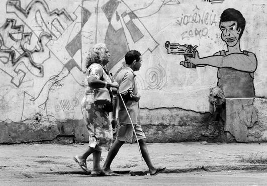 fotografías Renzo Gostoli En octubre de 2005 se realizó en Brasil un referéndum para prohibir armas de fuego.