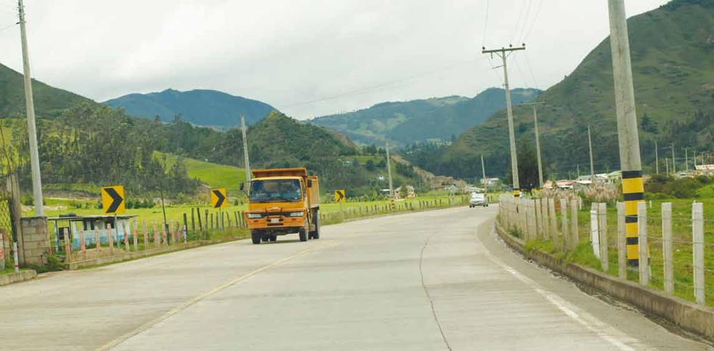 Proyecto 23 Carretera Cumbe Oña Saraguro Ubicación Cantones Cuenca, Nabón y Oña de Azuay y Saraguro de Loja Inversión 45 millones de dólares Descripción El proyecto contempla el mejoramiento y