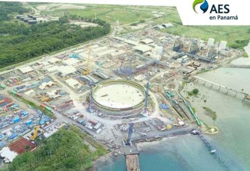 PANAMÁ: DESAFIOS TERMINALES LNG Los Puertos enfrentarán el desafío de disponer de estaciones de carga de gas y certificar sus condiciones de seguridad con procedimientos que aún están en elaboración.
