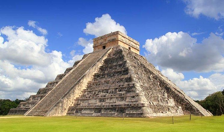 bellas del Yucatán, ligada al estilo Puuc, que se caracteriza por los mosaicos de piedra que decoran sus edificios.