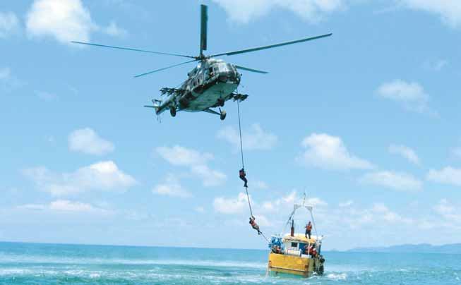 Fuerza Naval FUERZA NAVAL La Fuerza Naval del Ejército de Nicaragua continuó durante el 2006, asestando duros golpes al narcotráfico internacional en los espacios marítimos nicaragüenses en el mar