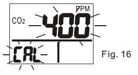 CALIBRACIÓN DE CO 2 El medidor está calibrado de fábrica a 400 ppm de concentración de CO 2 estándar. Se sugiere hacer la ABC o la calibración manual regularmente para mantener una precisión óptima.