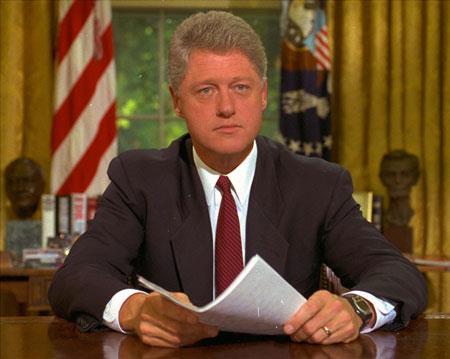 1993: Bill Clinton propone La
