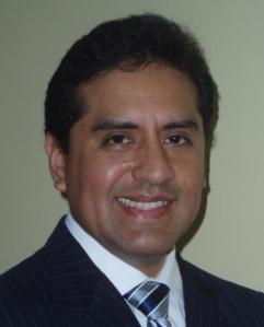 Instructores Ernesto Bazán, nacionalidad peruana Experiencia profesional Gerente de Equilibrium Panamá (calificadora de riesgo afiliada a Moody s Investors Service, Inc.), 2007 febrero 2011.