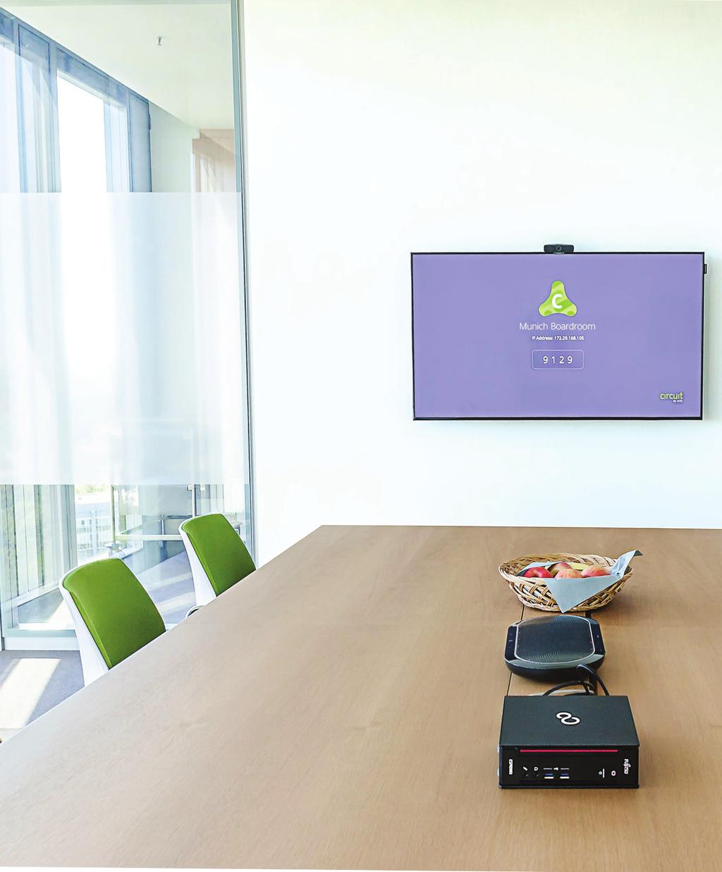 Circuit Meeting Room Mejore la capacidad de colaboración contínua de Circuit con la solución integrada para salas de