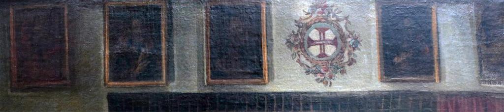 A modo de friso, na parte superior da parede na que se abren o torno e a reixa da clausura, presidida pola cruz da Orde de San Bieito rodeada por unha orla vexetal, dispóñense cinco cadros e outro